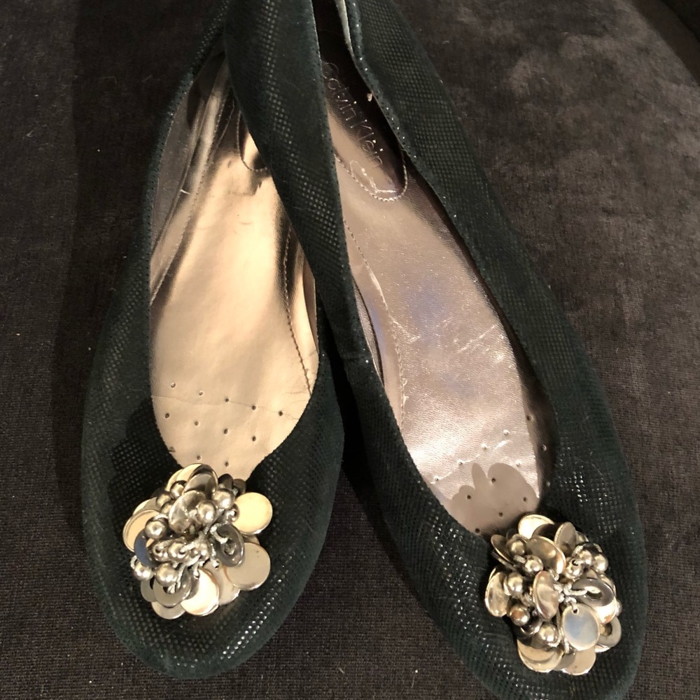 Calvin Klein black womens flats with silver deco accents size 9.5